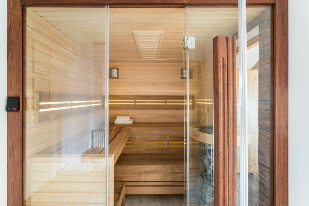 Willa Pitoniowka Z Sauna, Netflix Oraz Xbox One Кошелско Екстериор снимка